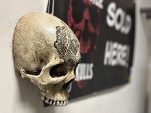 Load image into Gallery viewer, Wall Skull - Masonic G