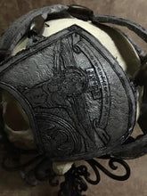 Load image into Gallery viewer, War Chaplain Skull