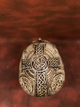 Load image into Gallery viewer, Celtic Warrior Skull