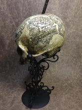 Load image into Gallery viewer, Hogwarts Graduation Skull