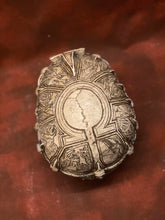 Load image into Gallery viewer, Locke and Key