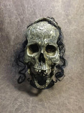 Load image into Gallery viewer, Snake Eater Skull