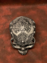 Load image into Gallery viewer, Wall Hanging Sugar Skull - Aged Bone