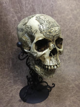Load image into Gallery viewer, Hufflepuff Skull