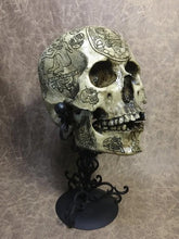 Load image into Gallery viewer, Mayan Skull